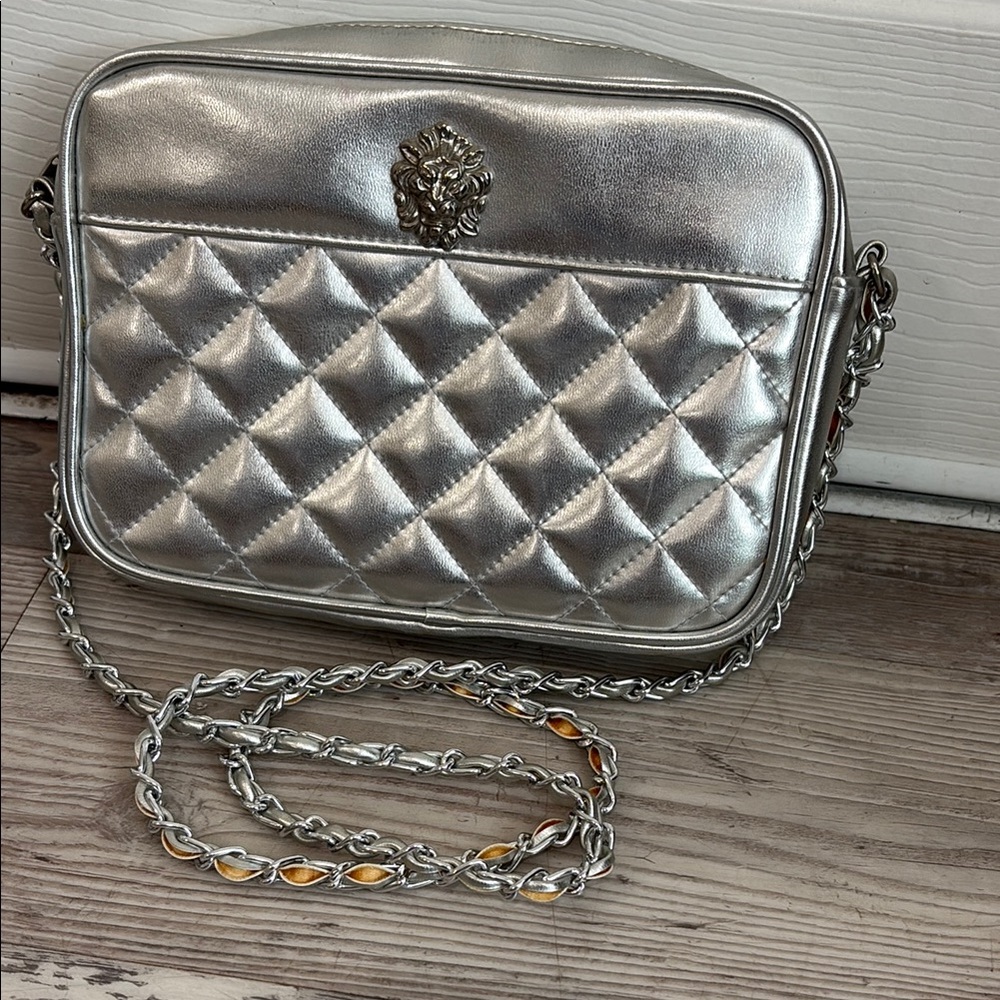 Lion Head Pearl Silver vintage bag